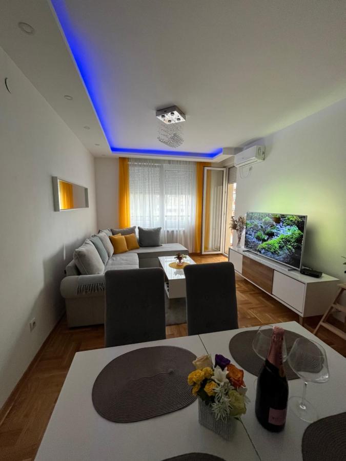 Appartamento Paunov Breg Belgrado Esterno foto